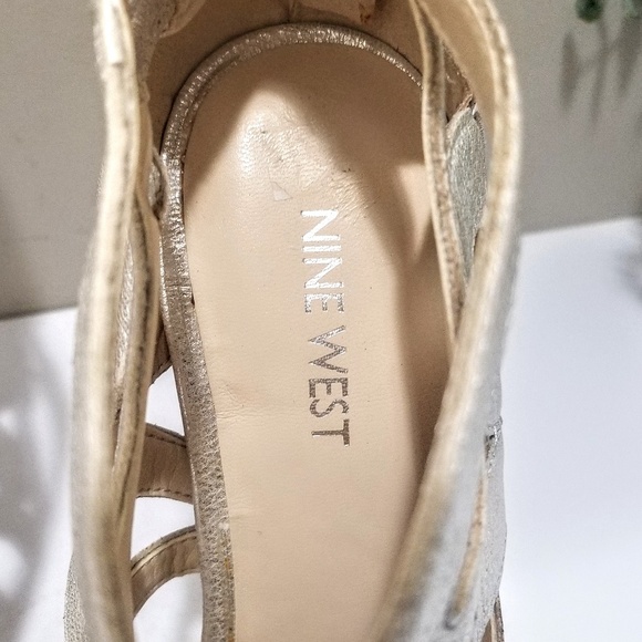 Nine West Silver Heels - Picture 5 of 8